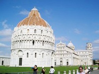 イタリア旅行　ピサの斜塔午後観光ツアー（午後、日本語ガイド、斜塔入場なし）