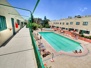 マルタ共和国 語学学校+カフェで働くインターンシップ11日間