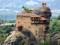 ギリシャ旅行 デルフィ・メテオラ2泊3日観光(ツーリストクラス・ホテル利用)