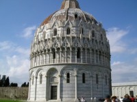 イタリア旅行 ピサの斜塔予約入場チケット付き!フィレンツェから行く午後観光(午後、日本語ガイド)