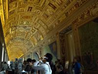イタリア旅行 開館前に特別入場!バチカン博物館とサン・ピエトロ寺院午前観光ツアー(午前、日本語ガイド、専用イヤホンガイド付)