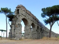 イタリア旅行 カラカラ浴場とアッピア旧街道も歩く!古代ローマ帝国にタイムスリップ午後観光(午後、日本語ガイド)