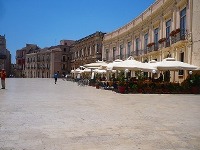 イタリア旅行　【プライベートツアー】シラクーサ日帰りプラン（終日、ガイドなし）