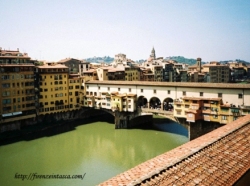 イタリア　フィレンツェ　ヴェッキオ橋