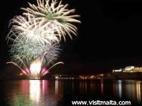 マルタ旅行 【4月28日・30日限定】花火大会をクルーズ船から見てみませんか?(夜、夕食付、お送り付)